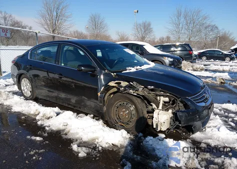 2012 Nissan Altima 2.5 S z USA, uszkodzony, nr VIN 1N4AL2AP4CC171068